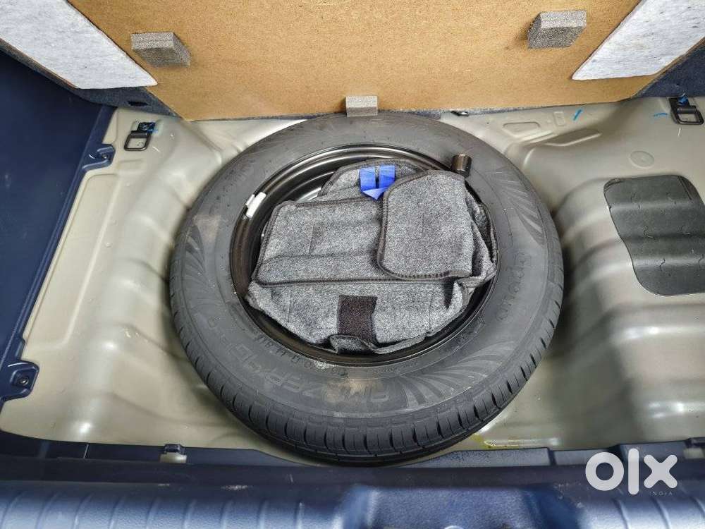 Hyundai Exter Hx6 Petrol Manual Dual Tone, 2026, Petrol