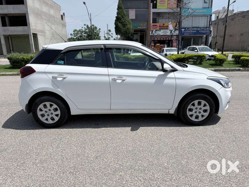 Hyundai I20 E 2018, 2018, Petrol