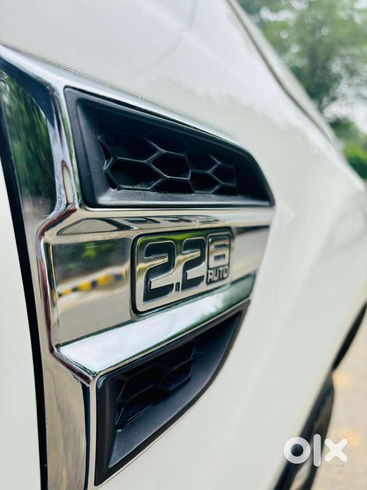 Ford Endeavour 2.2 Titanium At 4x2, 2018, Diesel