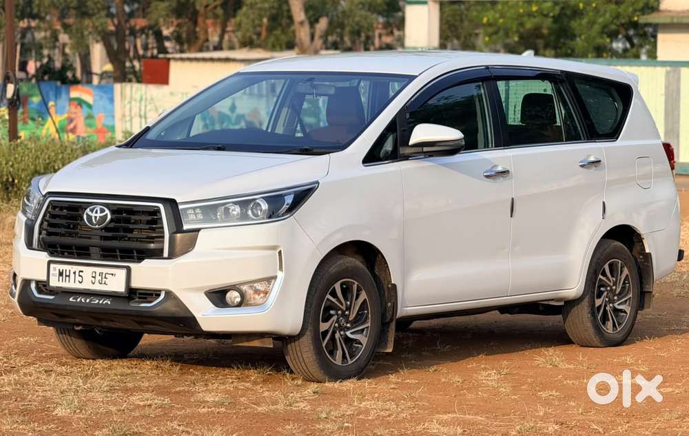 Toyota Innova Crysta 2.4 V 8 Str, 2023, Diesel