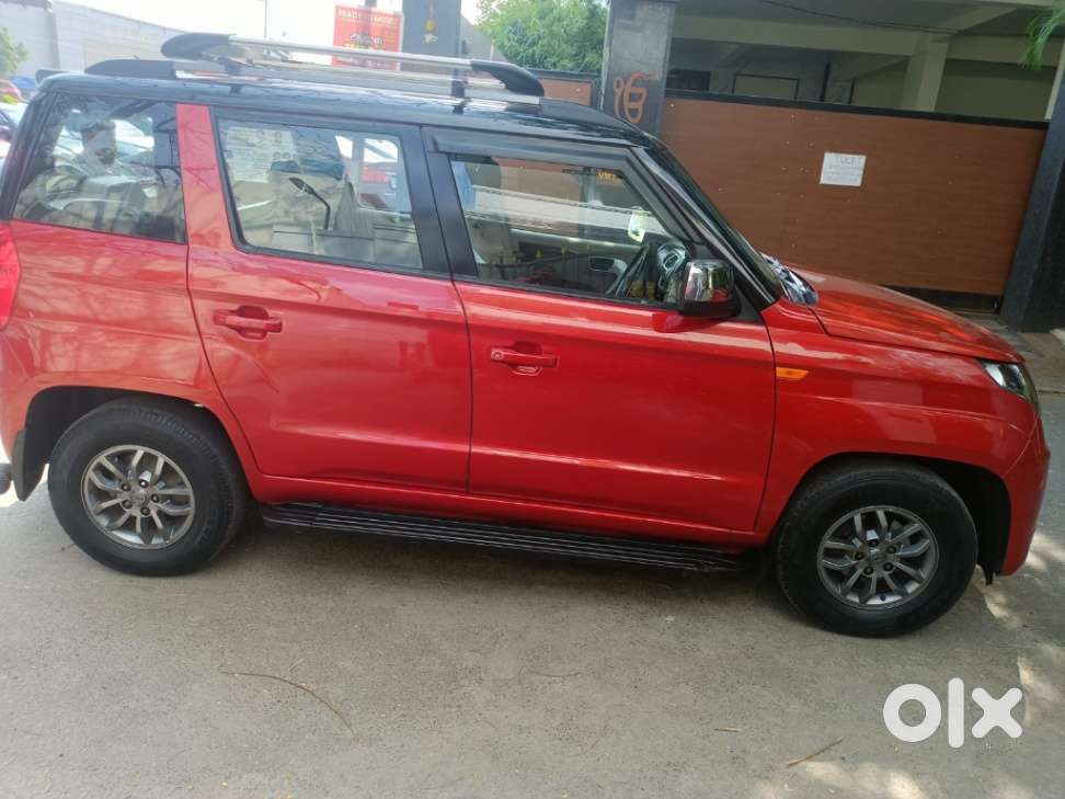 Mahindra Tuv 300 T10 Amt Dual Tone, 2018, Diesel