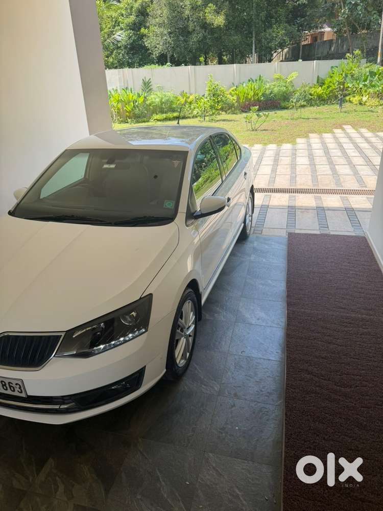 Skoda Rapid 2021 Style Petrol