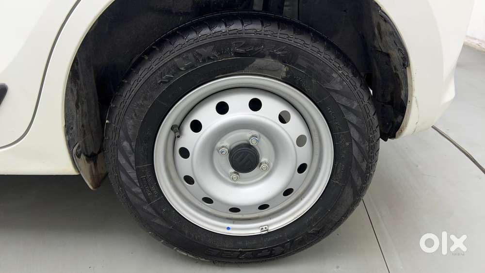 Maruti Suzuki Swift 1.3 Lxi, 2024, Petrol