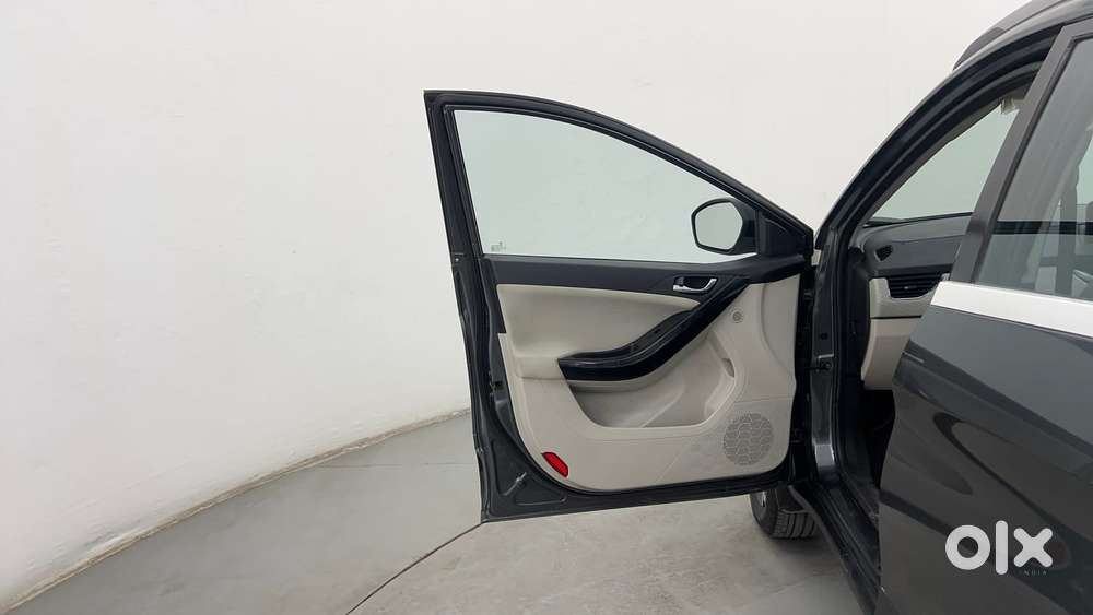 Tata Nexon 1.2 Revotron Xz Plus (s), 2023, Petrol