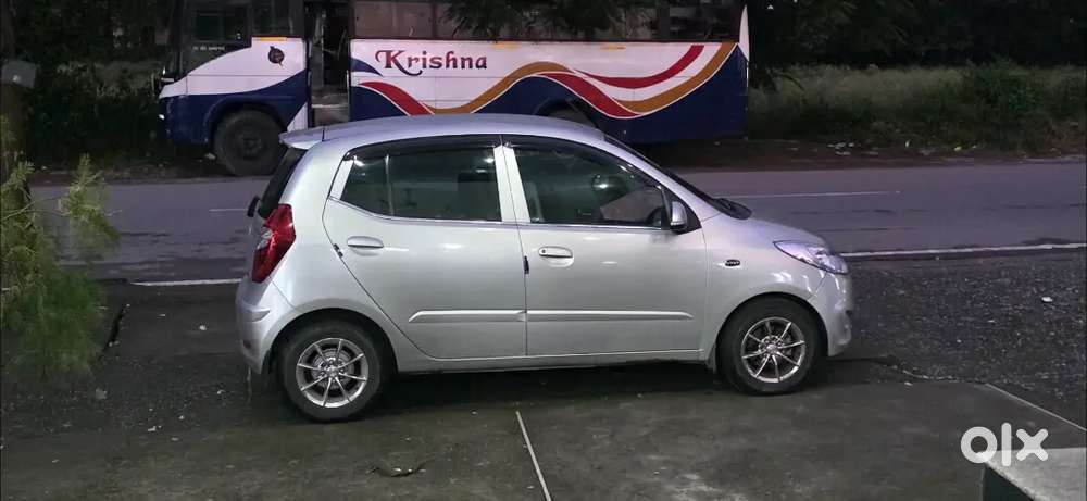 Hyundai I10 Sportz 2011