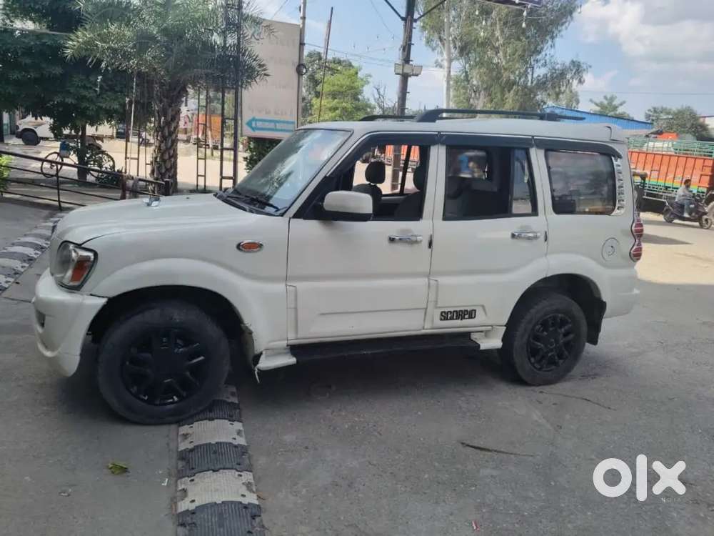 Mahindra Scorpio 2013 Diesel Manual
