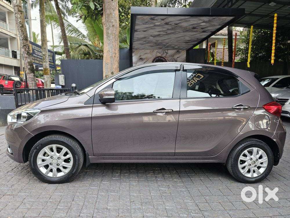 Tata Tiago 1.2 Revotron Xza, 2017, Petrol