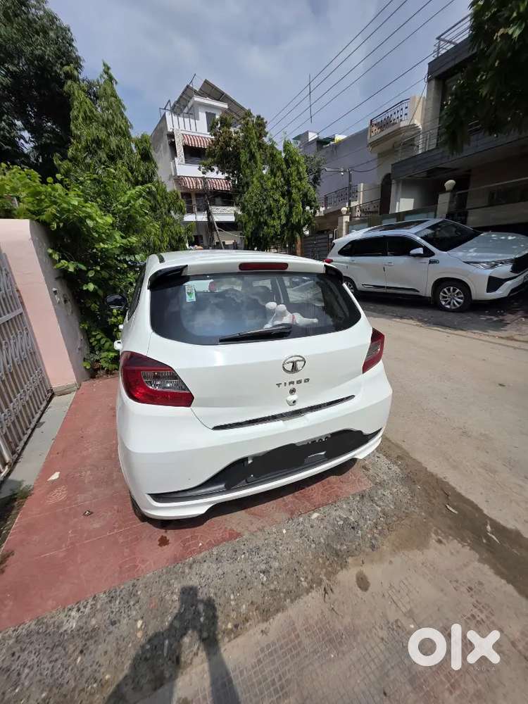 Tata Tiago Revotron 2023 Petrol Automatic
