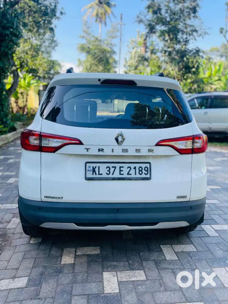 Renault Triber Rxt 2019 Showroom Service