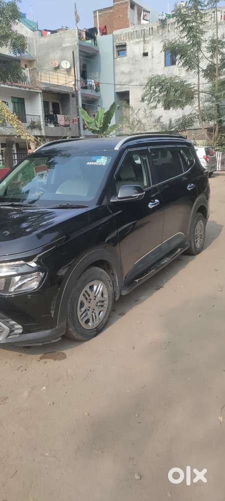 Kia Carens Petrol Manual 2024