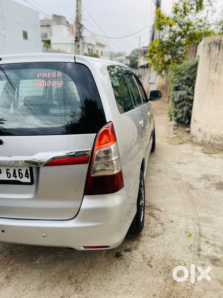 Toyota Innova 2013 Diesel 178000 Km Driven