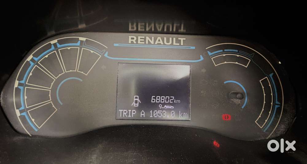 Renault Triber Rxz, 2022, Petrol