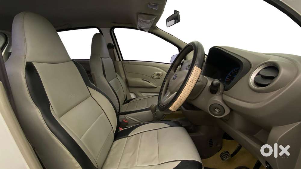 Datsun Redigo T Option, 2016, Petrol