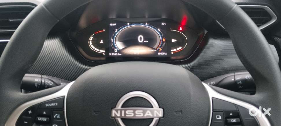 Nissan Magnite Tekna Ez Shift, 2025, Petrol