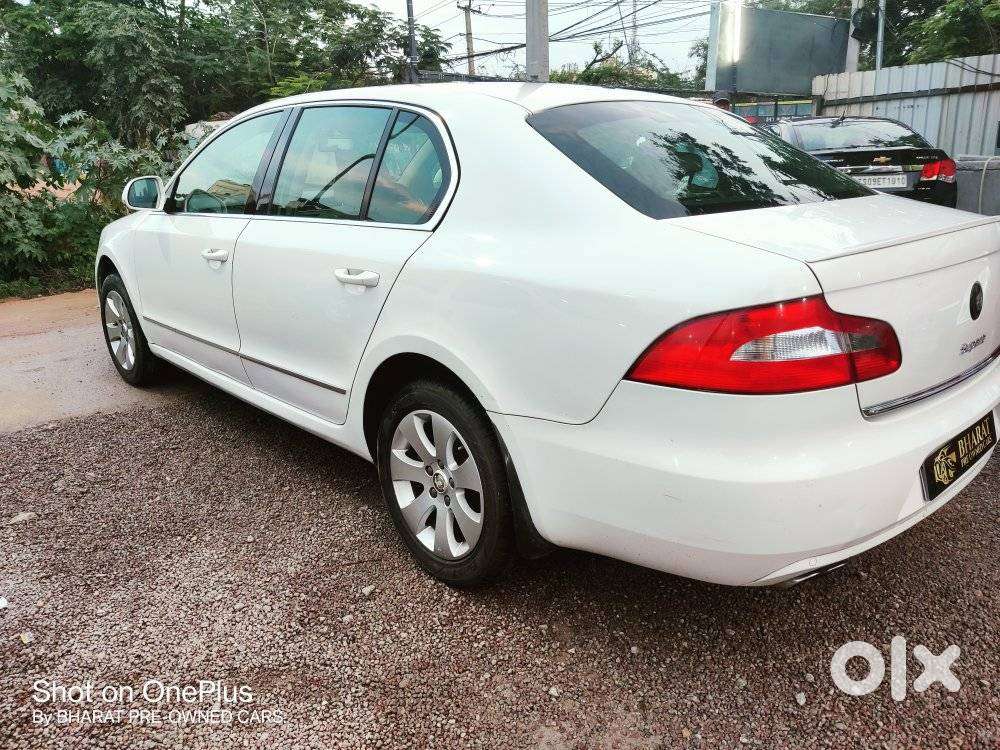 Skoda Superb Elegance 1.8 Tsi At, 2011, Petrol