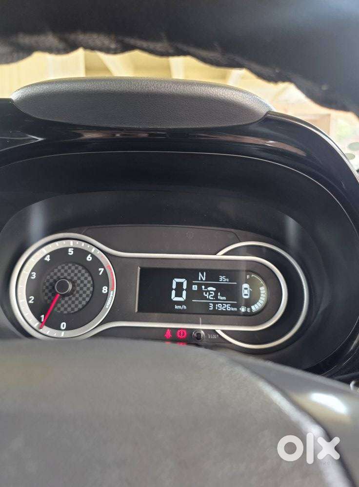 Hyundai Aura Sx Plus Automatic, 2022, Petrol