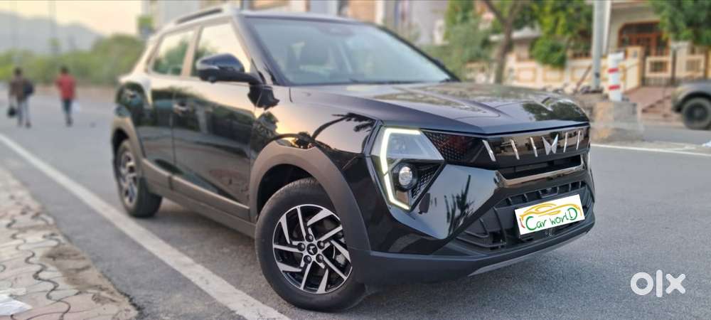 Mahindra Xuv 3xo Ax5 Ds Mt, 2025, Petrol