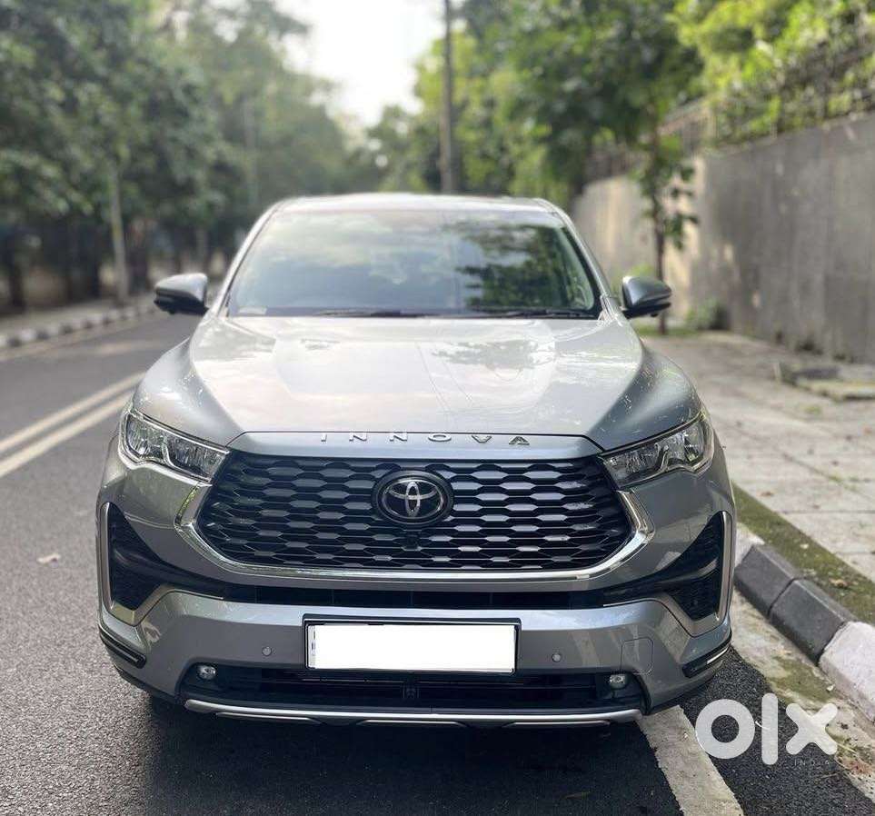 Toyota Innova Hycross 2.0 Zx (o) Hybrid 7 Str, 2024, Petrol