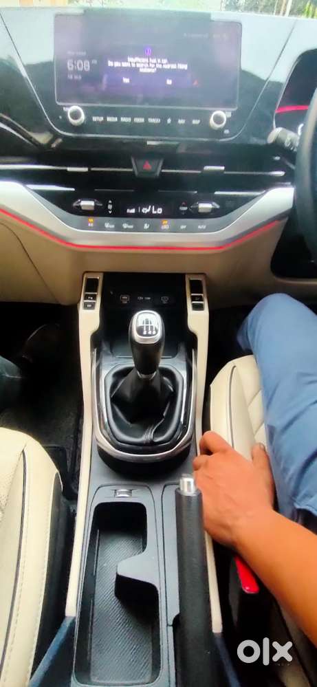Kia Carens 1.5 Luxury Plus Diesel At 7 Str, 2022, Diesel