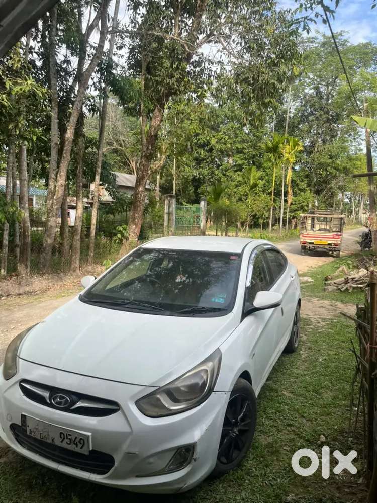 Hyundai Verna Crdi 2011