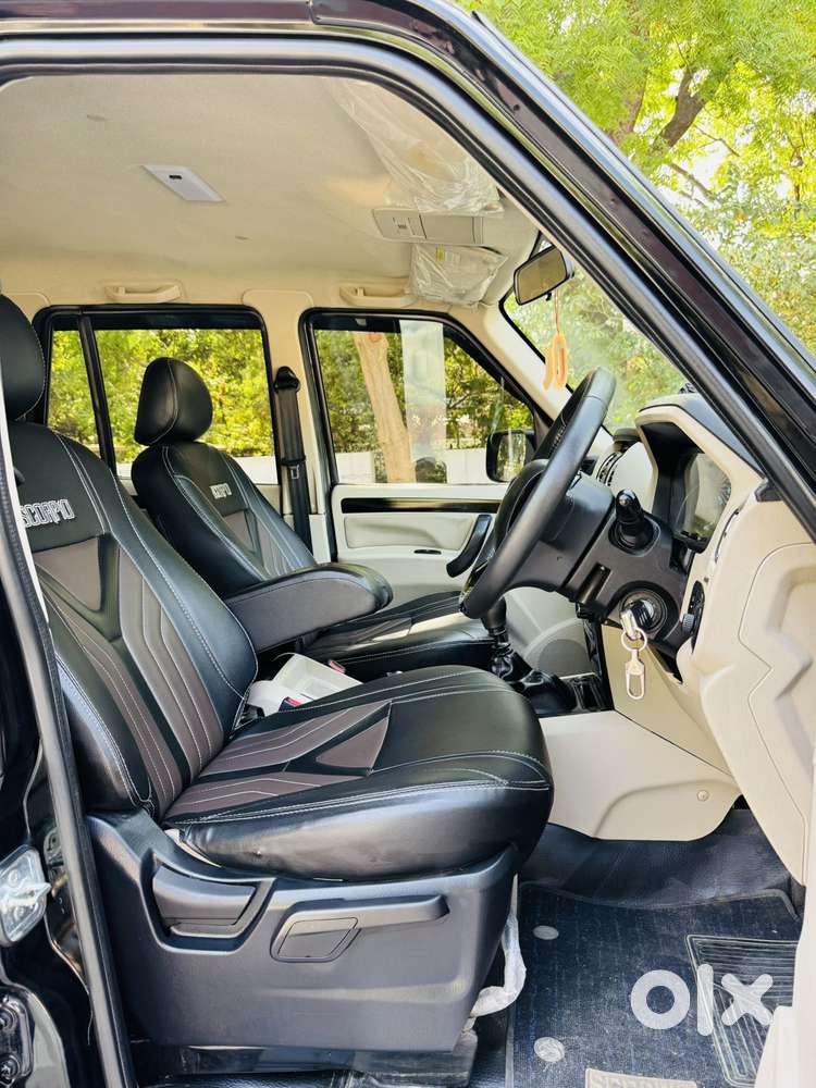 Mahindra Scorpio Classic 2.2 S 11 Mt 7 Str, 2024, Diesel