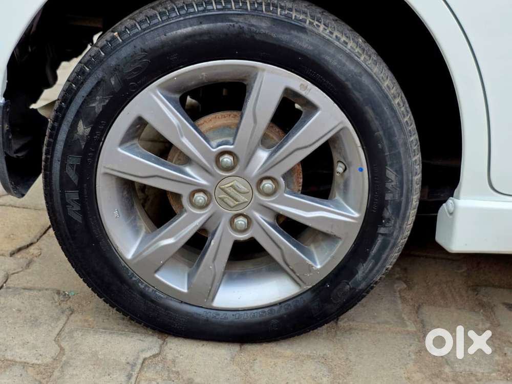 Maruti Suzuki Wagon R Stingray 1.0 Vxi Plus Amt, 2018, Cng & Hybrids