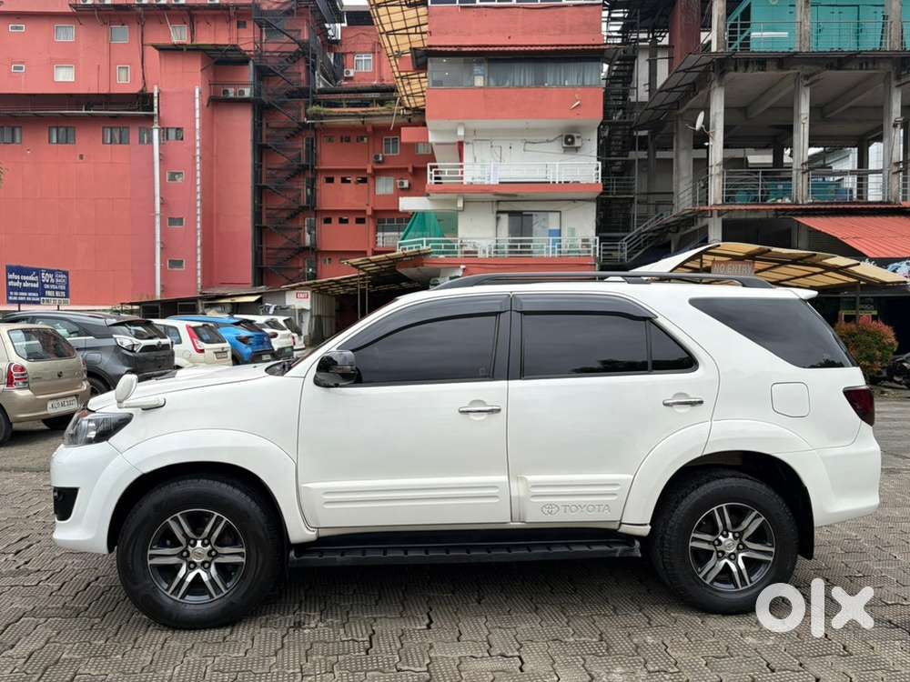Toyota Fortuner Diesel 2012