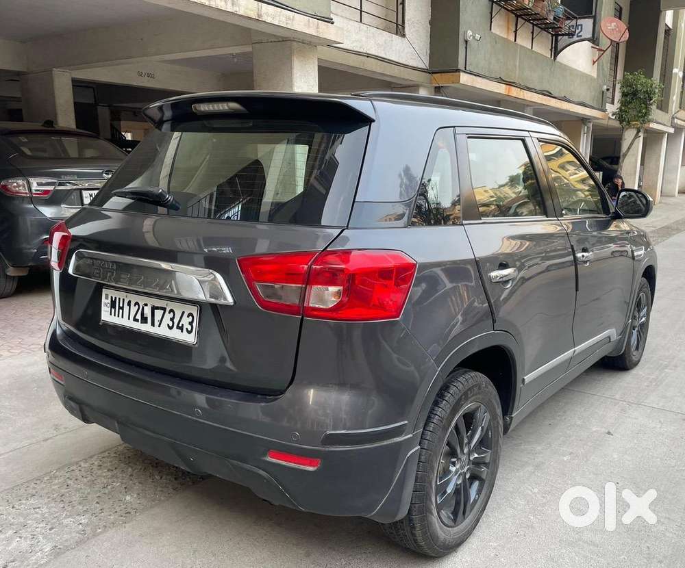 Maruti Suzuki Brezza 2018 Diesel Pune 75000 Km Driven