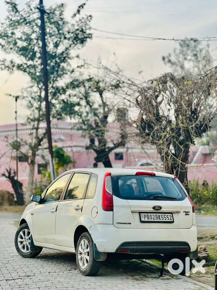 Good Condition  Ford Figo Top Model (passing Out)