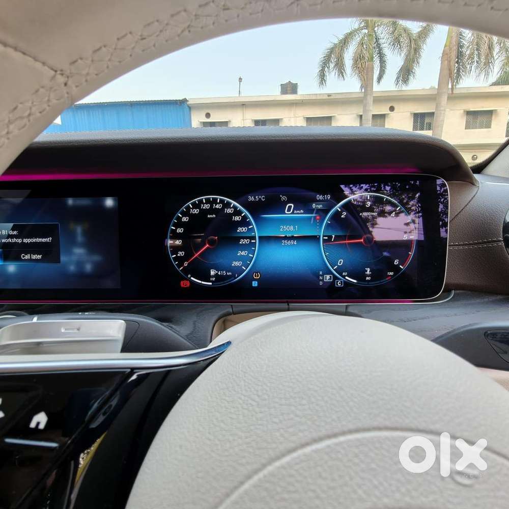 Mercedes E220d Exclusive Rear Recliner