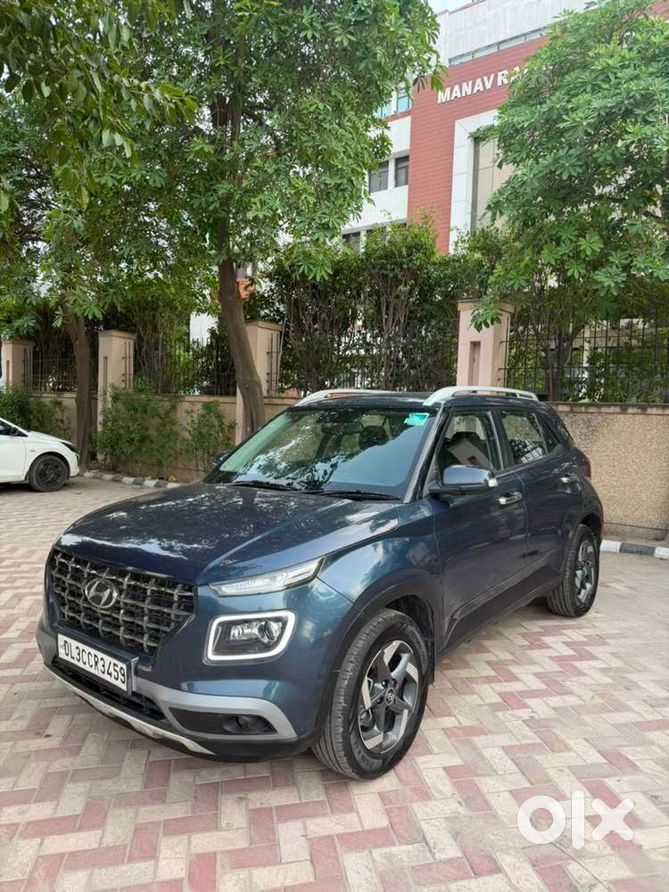 Hyundai Venue Petrol 2019
