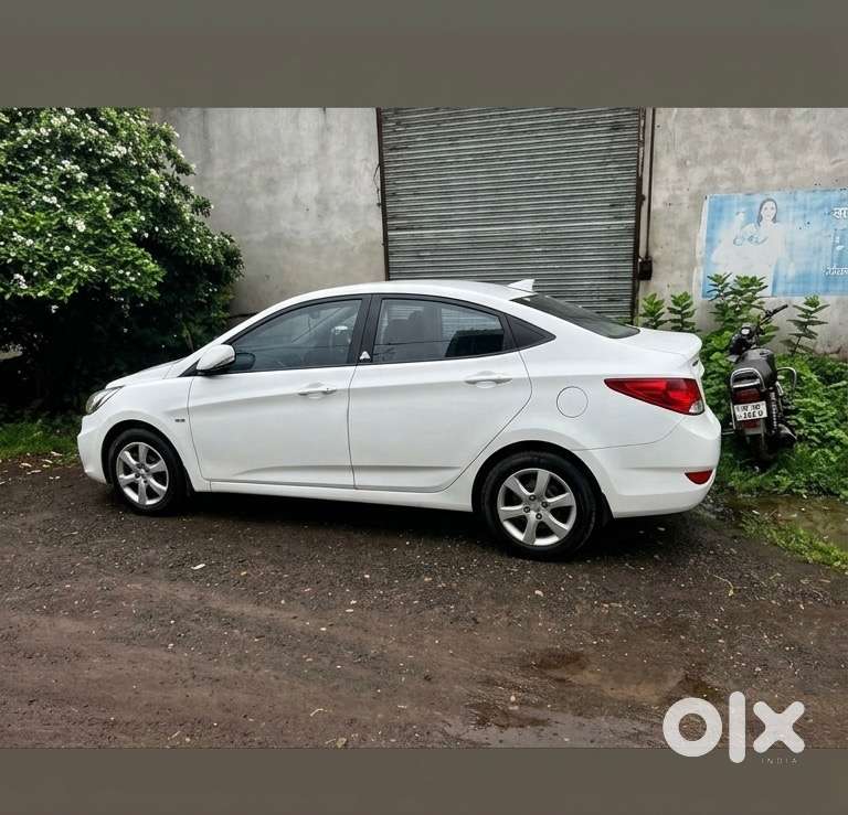 Hyundai Fluidic Verna 2013