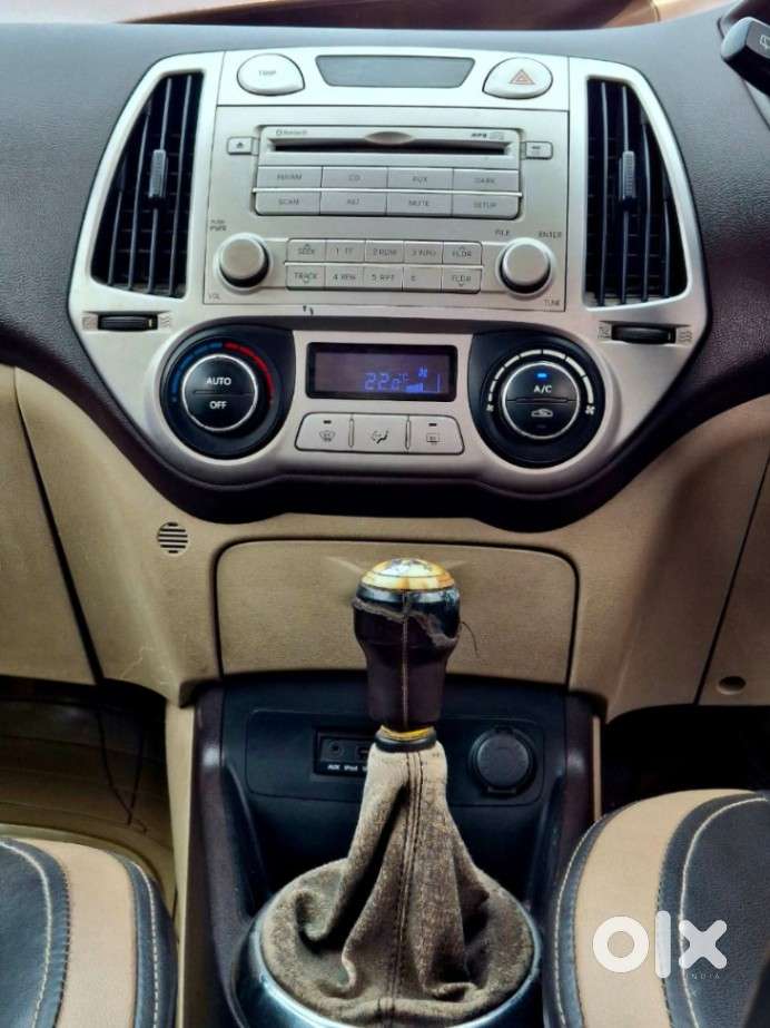 Hyundai I20 Asta 1.2 O With Sunroof, 2011, Petrol