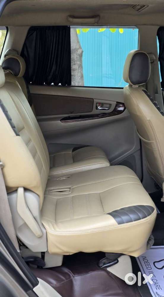 Toyota Innova 2012-2013 2.5 Vx (diesel) 8 Seater, 2014, Diesel