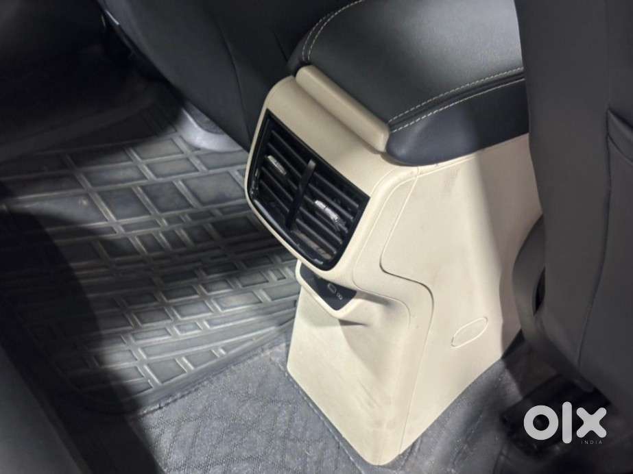 Skoda Slavia Style 1.5l Tsi Dsg, 2022, Petrol