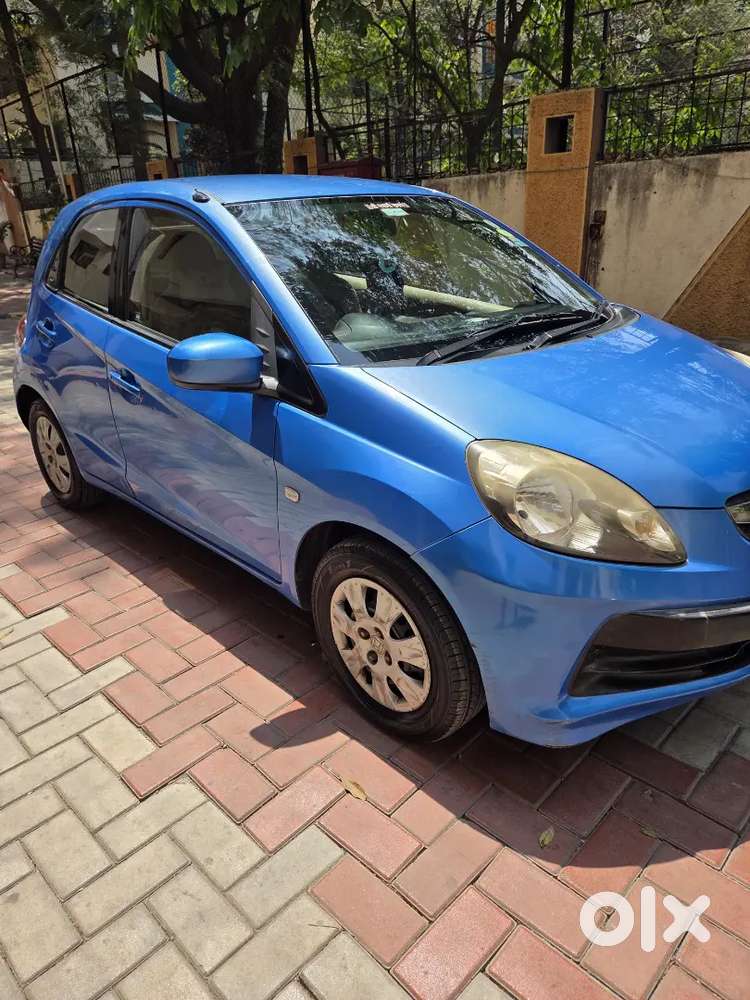 Honda Brio 2011 Petrol Well Maintained