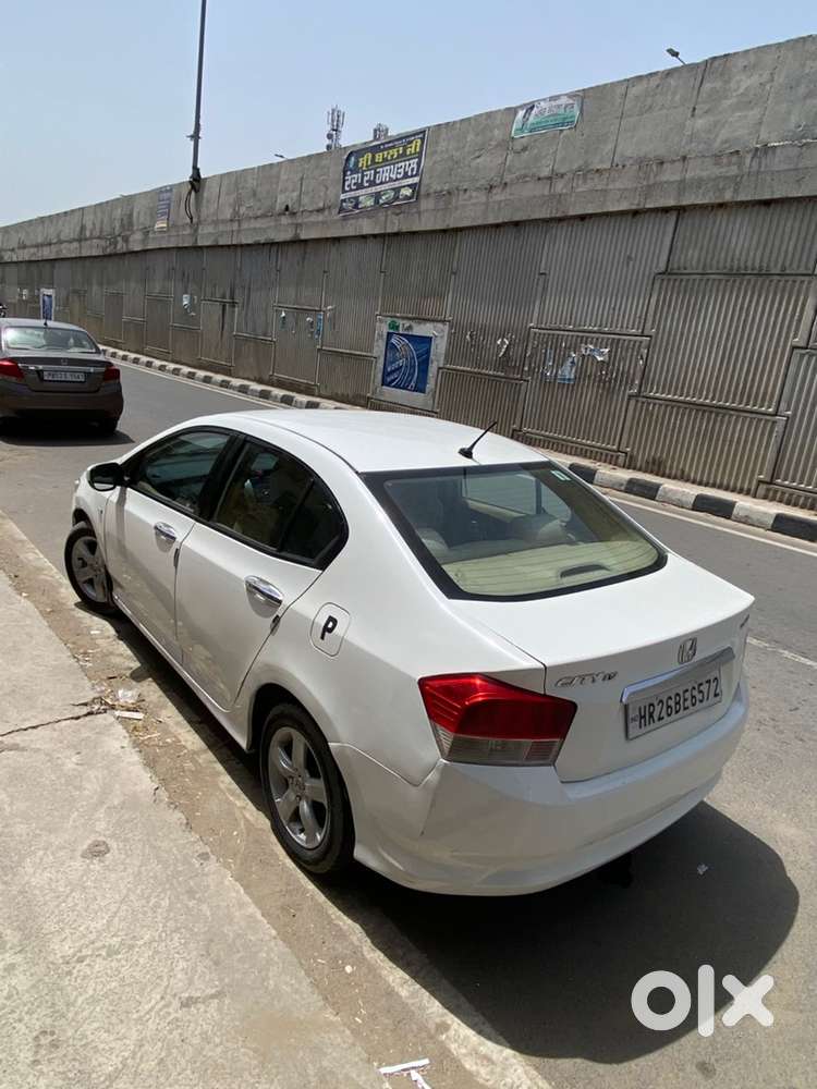Honda City 2010 Auto With New Instaled Cng Kit With One Year Warranty