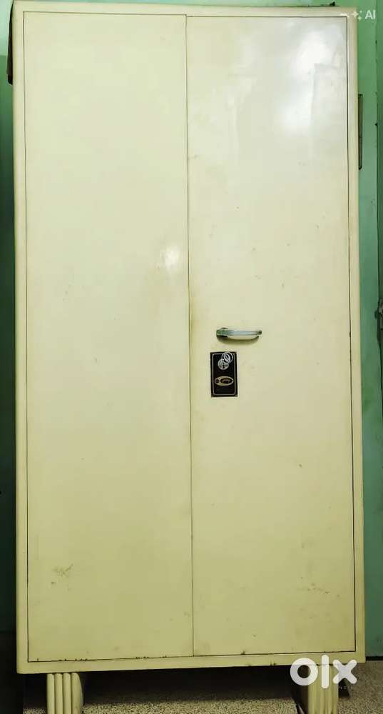 Godrej metal almirah