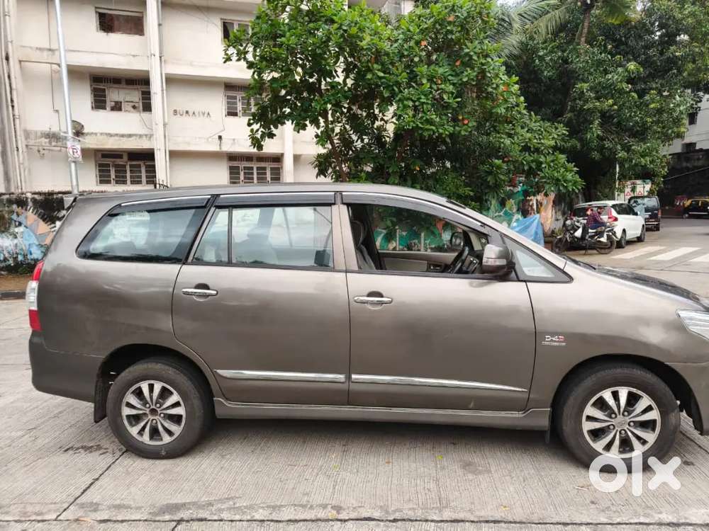 Toyota Innova V Diesel 2015