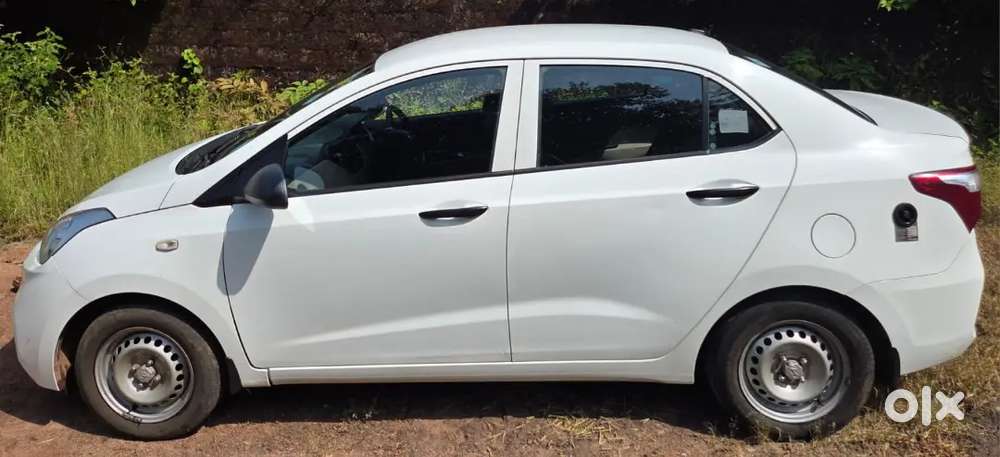Hyundai Xcent 2022 Cng & Hybrids 82000 Km Driven