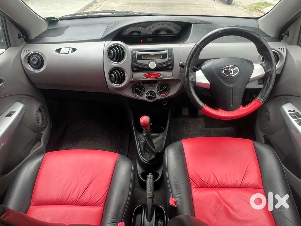 Toyota Etios 2010-2012 V, 2011, Petrol