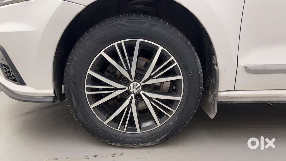 Volkswagen Vento 2010-2013 Petrol Highline At, 2022, Petrol