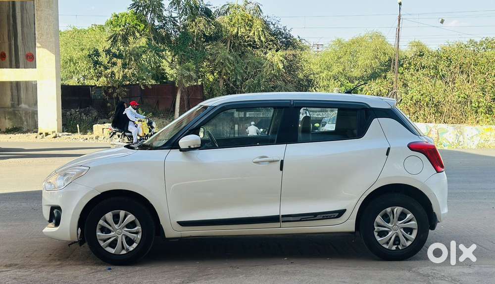 Maruti Suzuki Swift Vxi Optional, 2024, Petrol