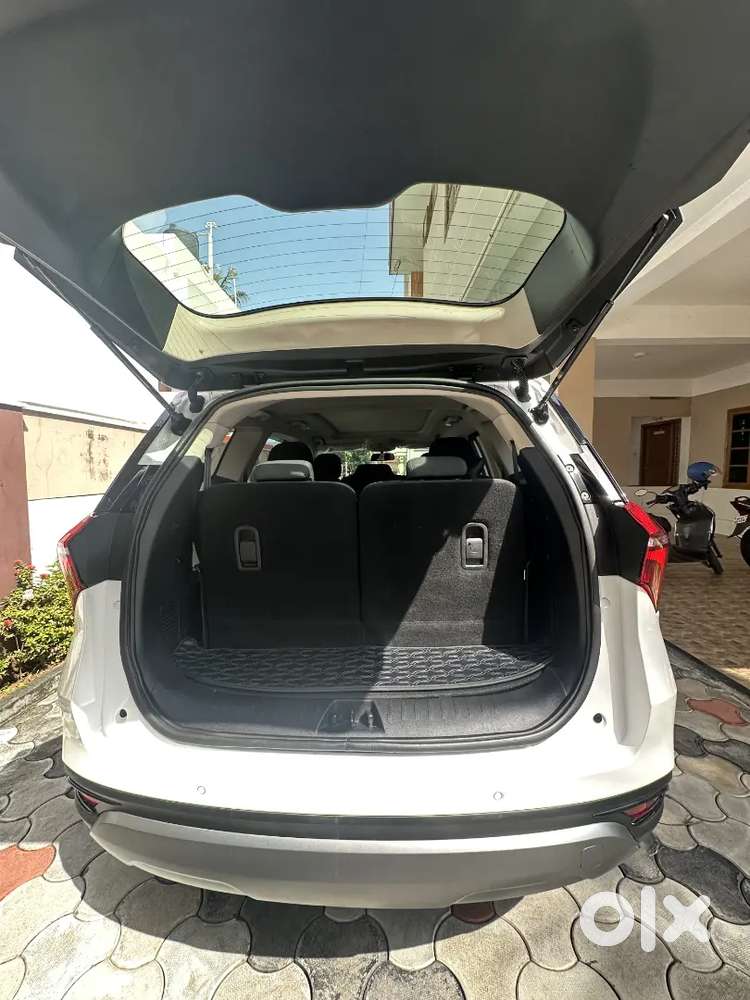 Mahindra Xuv700 Diesel 2025