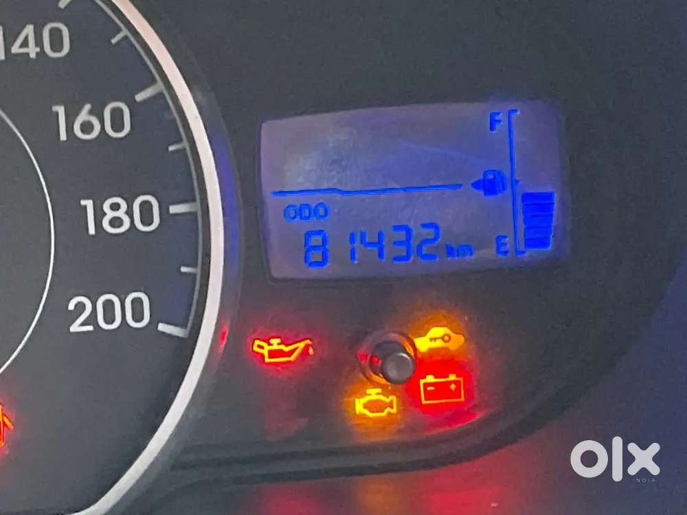 Hyundai I10 Sunroof 2011 Petrol+cng Well Maintained