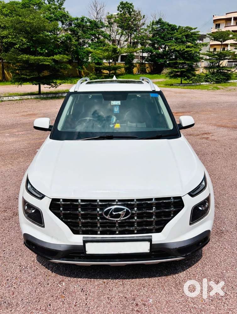 Hyundai Venue 2019 Petrol Well Maintained