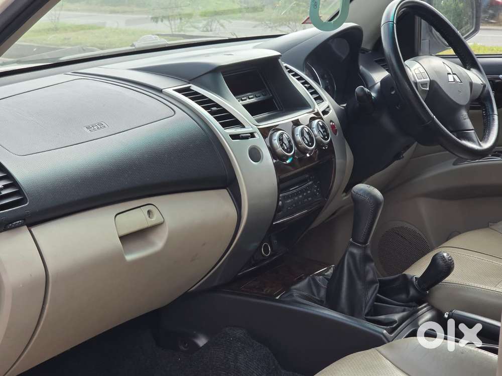 Mitsubishi Pajero Sport 2.5 Manual, 2013, Diesel