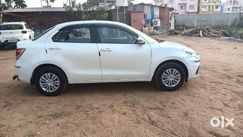 Maruti Suzuki Swift Dzire 1.2 Zxi Bsiv, 2023, Petrol