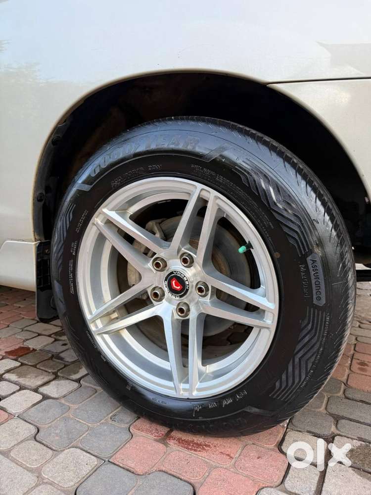 Original Kerala Well Maintained Family Used Innova For Sale