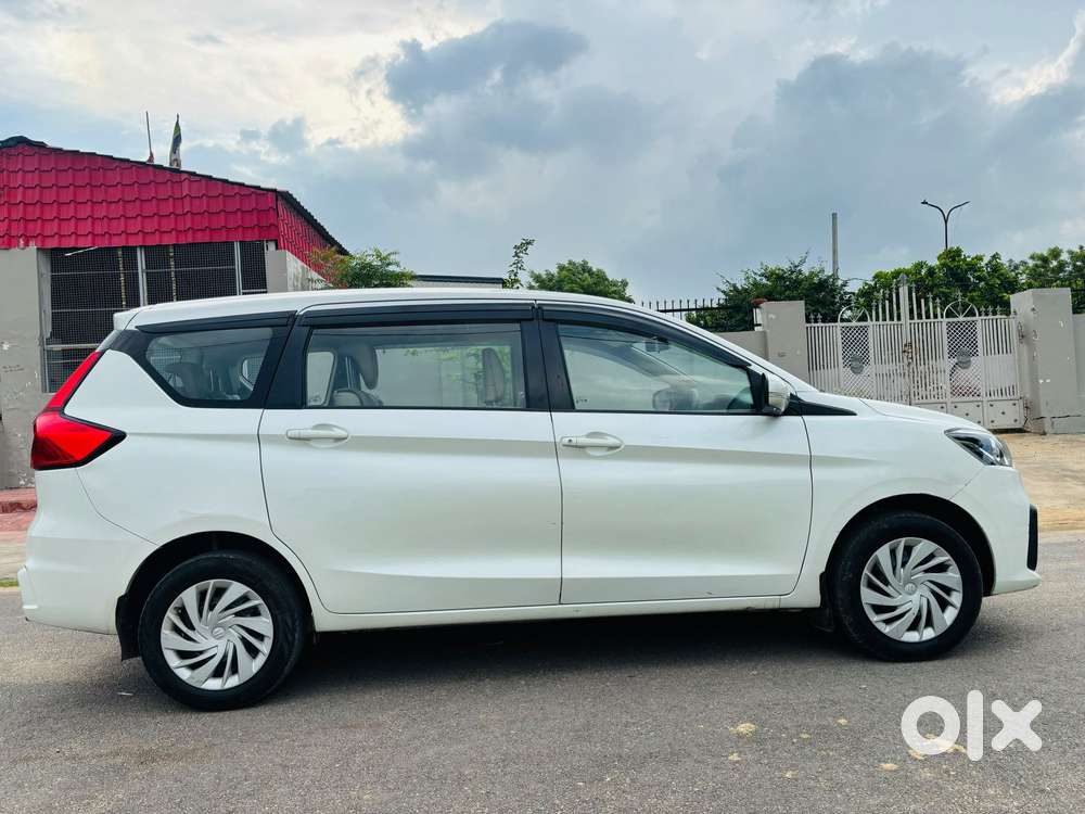 Maruti Suzuki Ertiga 1.5 Vxi, 2021, Petrol